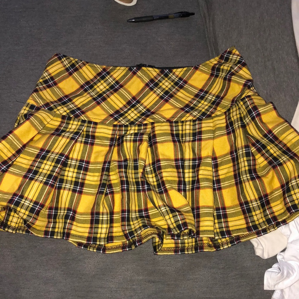 Plaid skirt size M